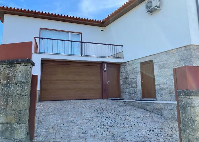 Casa Das Portelas